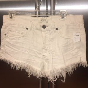 BRAND NEW Free People White Jean Shorts Size 27